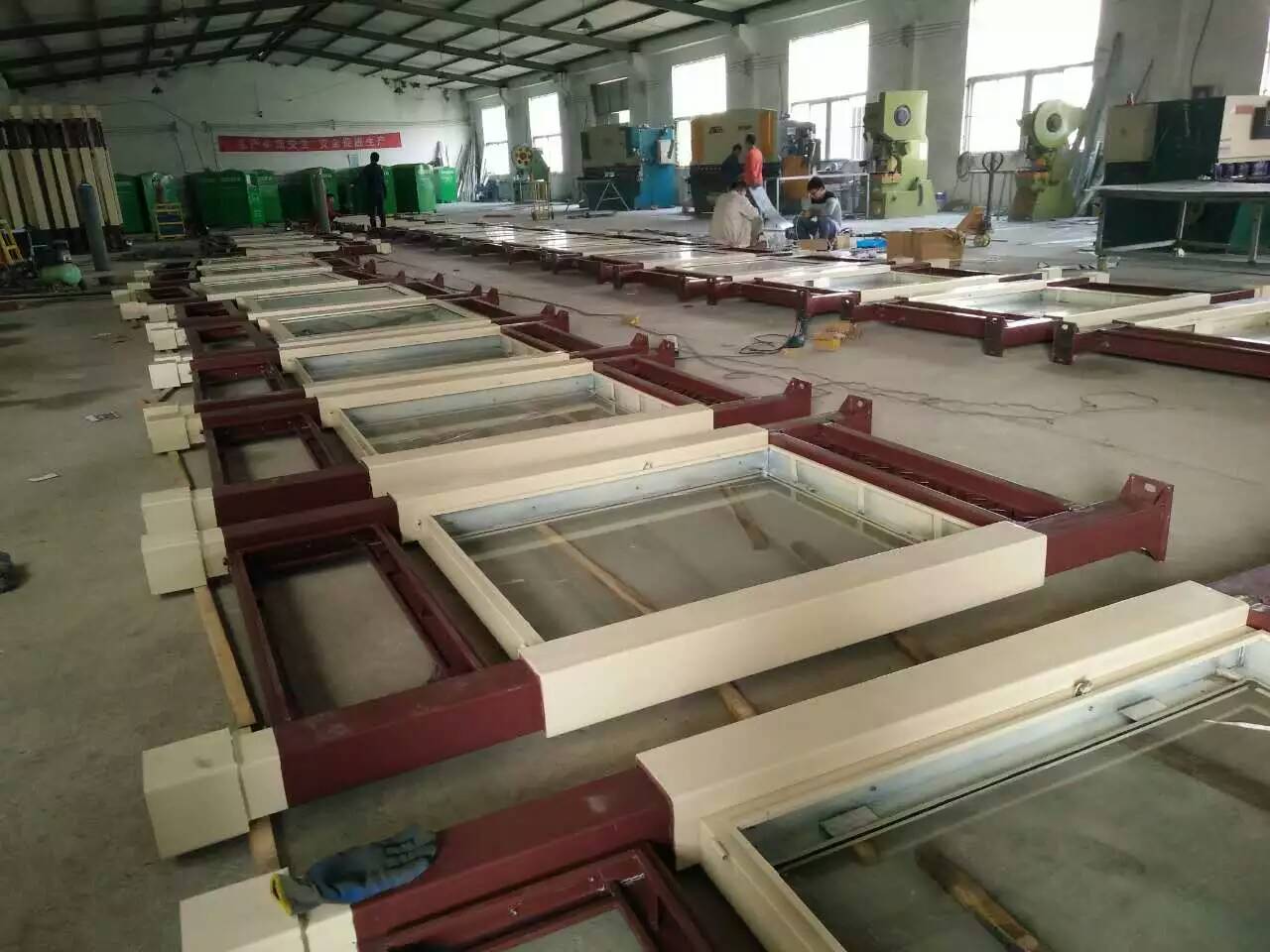 河北小型閱報(bào)欄燈箱發(fā)貨2.jpg